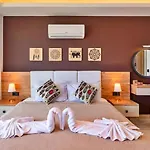 Villa Yesilkoey 2 Bedroom Secluded With Private Pool Hot Tub Kalkan