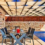 Yesilkoey 2 Bedroom Secluded With Private Pool Hot Tub * Kalkan