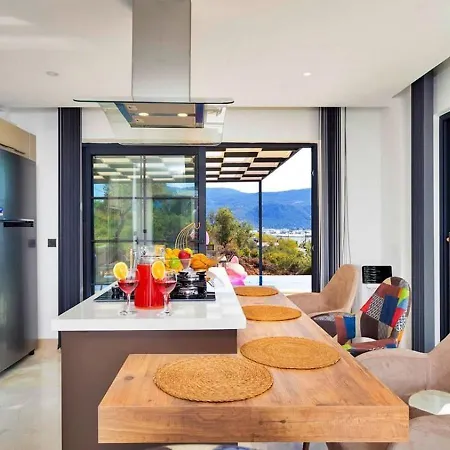 Yesilkoey 2 Bedroom Secluded With Private Pool Hot Tub Villa *